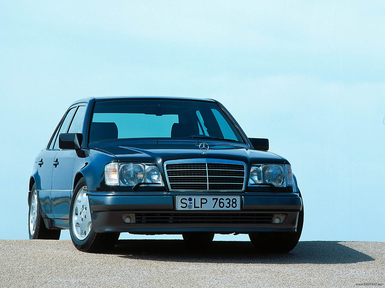 mercedes benz w124 
